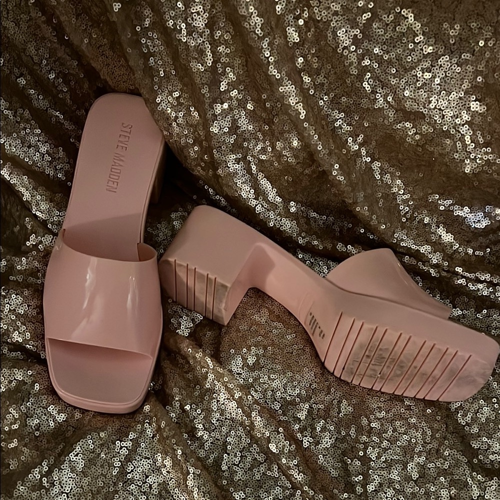 Steve Madden Pink Women's Shoes - Picture 2 of 3